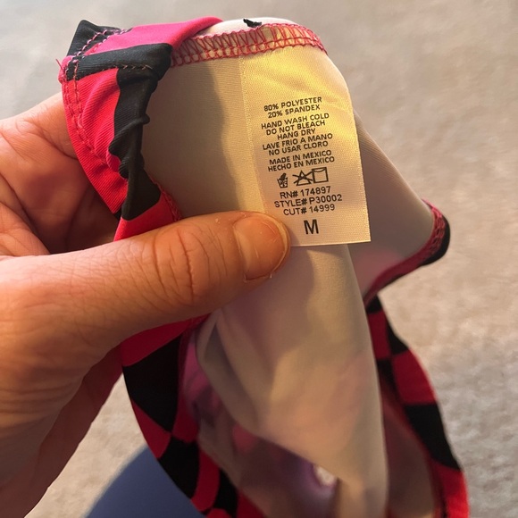 Booty shorts - Picture 2 of 3